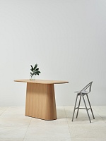 P.O.V. table 468_Again barstool